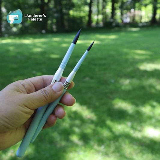 	Pos 1: Blue collapsible travel watercolor brush - squirrel mix hair portable short handle