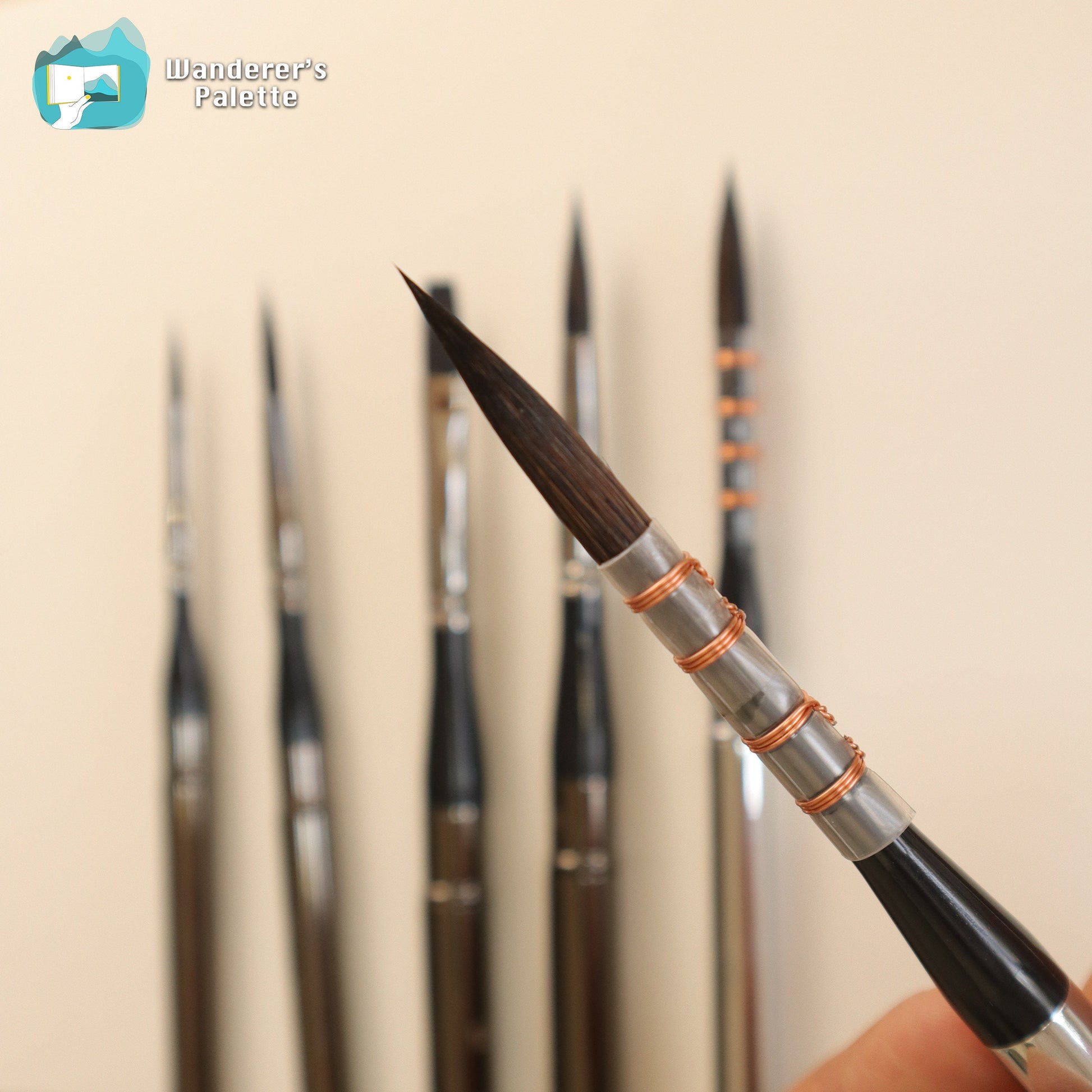 	Pos 7: Collapsible travel watercolor brush packaging