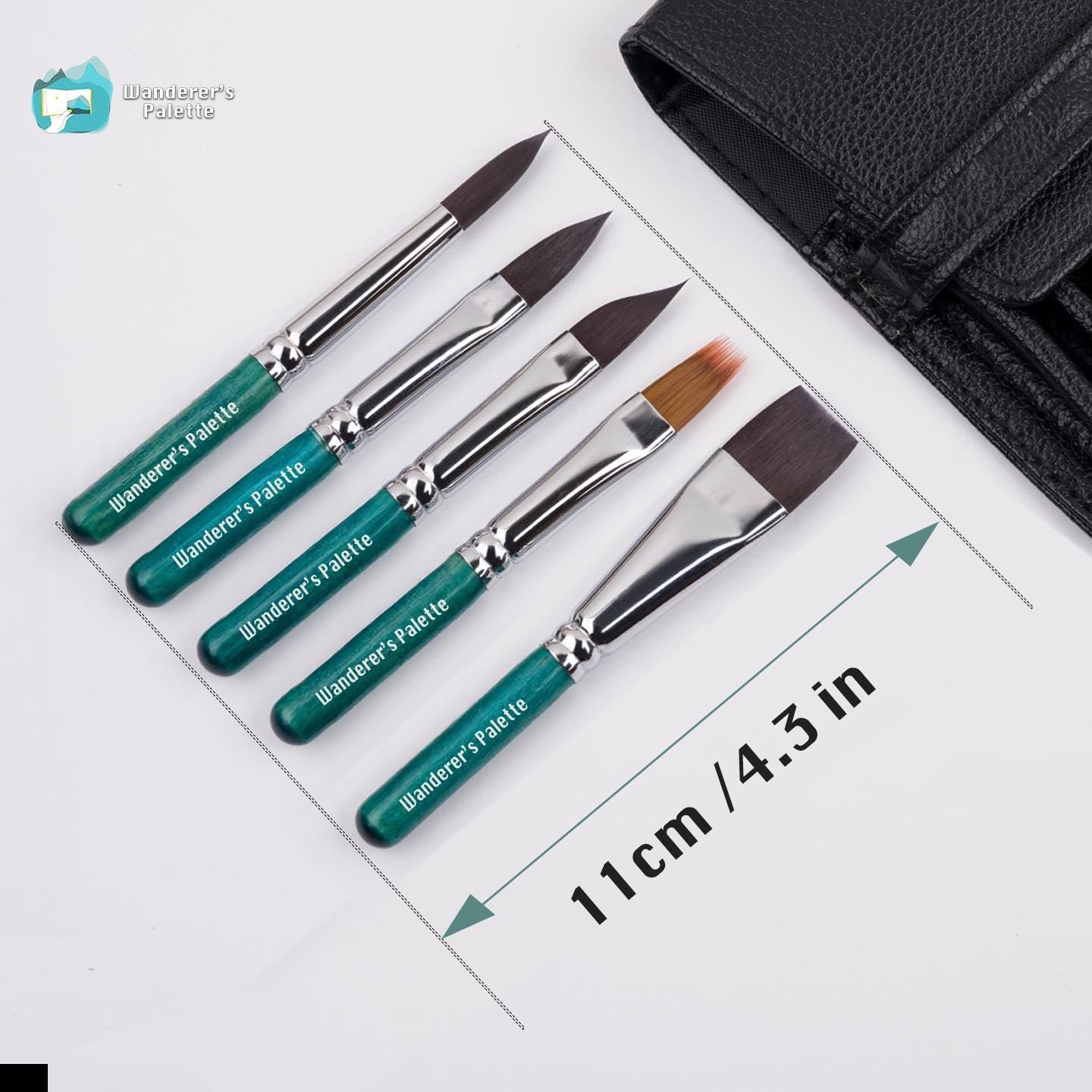 Pos 8: Travel watercolor brush set in hand - gray squirrel hair pouch